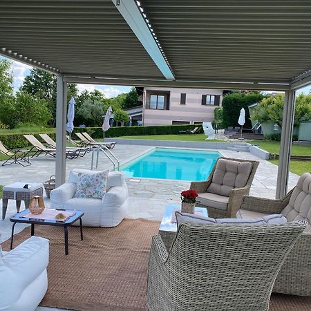Agriturismo Bottega Di Rosanna Castagnole delle Lanze Bagian luar foto