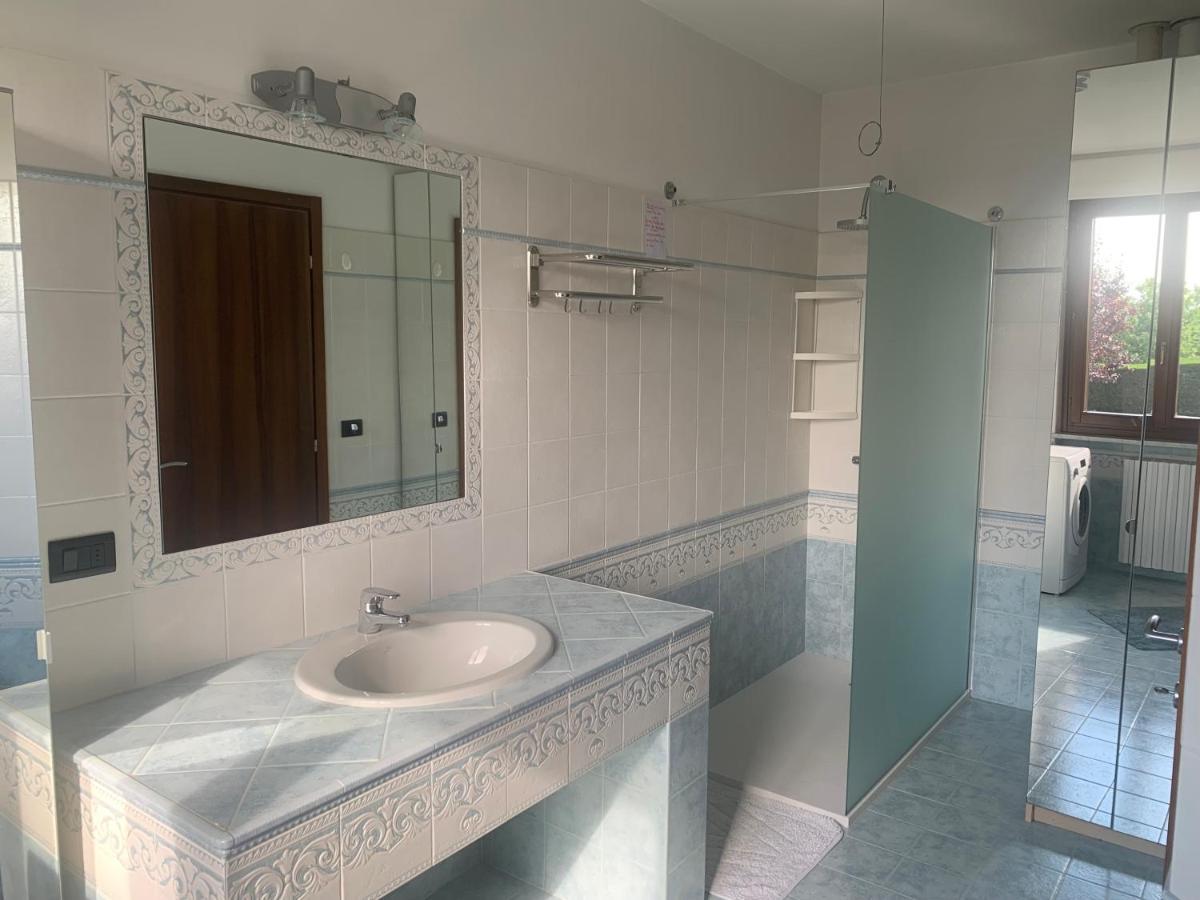Agriturismo Bottega Di Rosanna Castagnole delle Lanze Bagian luar foto