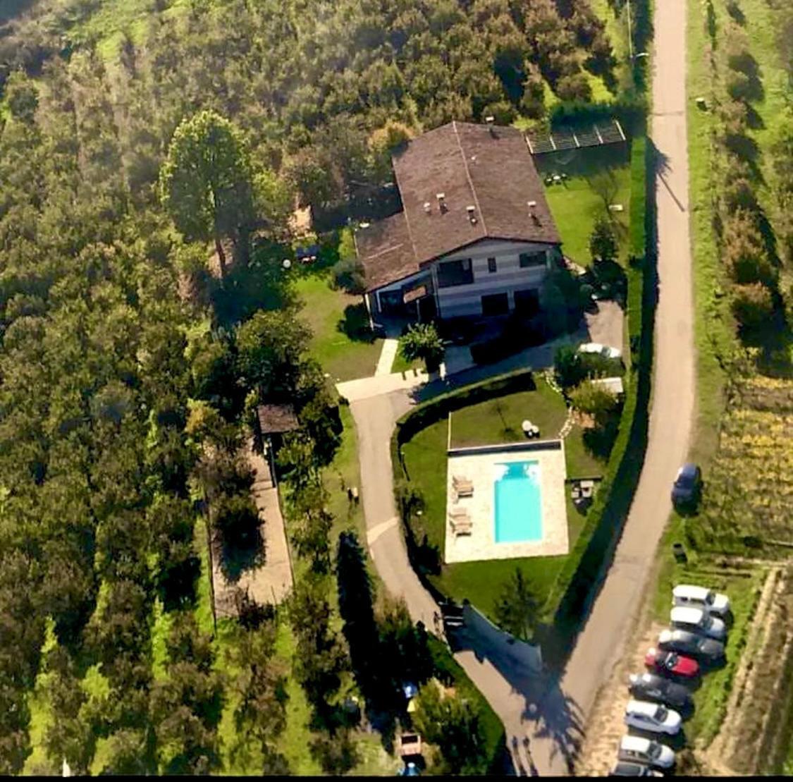 Agriturismo Bottega Di Rosanna Castagnole delle Lanze Bagian luar foto